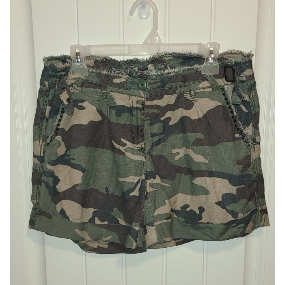 Camo shorts By Deep Los Angeles large rayon